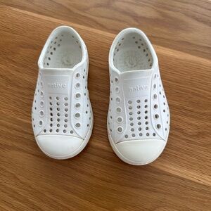 Kids Native Jefferson Shoes Size Toddler 6 White